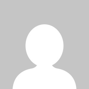 Picture of Golnar Zamanian